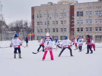 Итоги: хоккей на валенках с Кузей